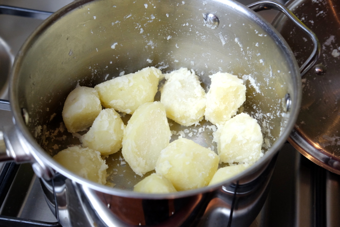 perfect-potatoes | delicious-vegan-roast-potatoes | Sunday-roast | low-FODMAP | vegan | Tallulah's-Treats | bashed-potatoes | extra-crispy-potatoes