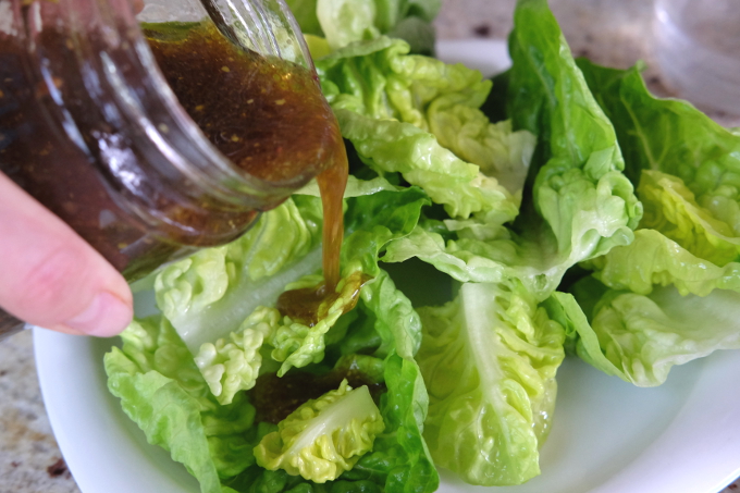 Balsamic-dressing | balsamic-vinigarette | great-salad-dressings | amazing-salad-dressings | low-fodmap-salad-dressing | Tallulah's-Treats 