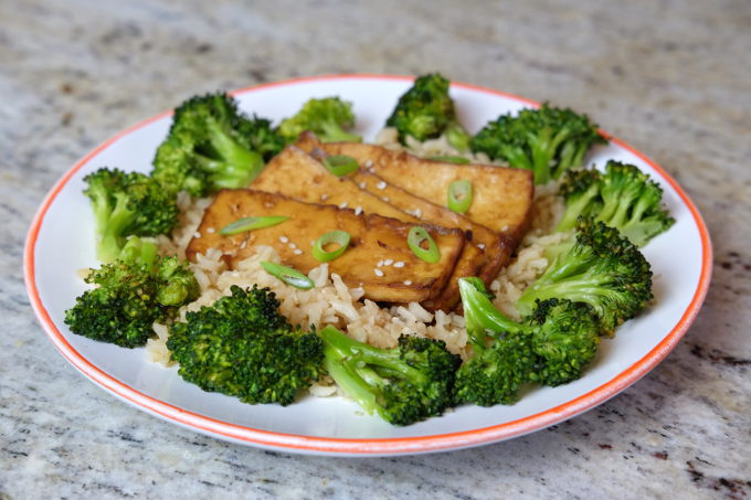 Roasted-Broccoli | Miso-tofu | delicious-vegan-food | easy-vegan-dinners | low-FODMAP-vegan | Tallulah's-treats |