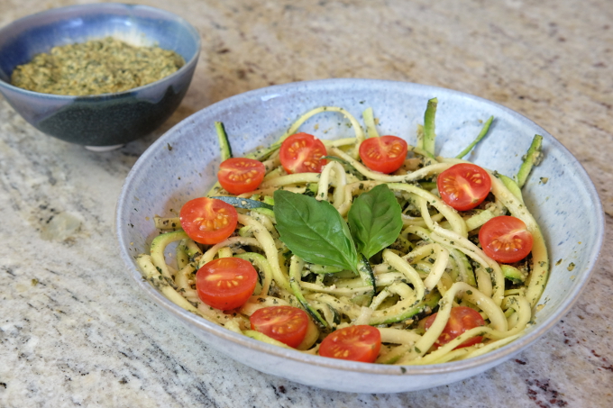 raw-pesto-courgetti | low-FODMAP | vegan | Tallulahstreats | Delicious-vegan-meals | summer-food | awesome-summer-lunches | nut-free-pesto 
